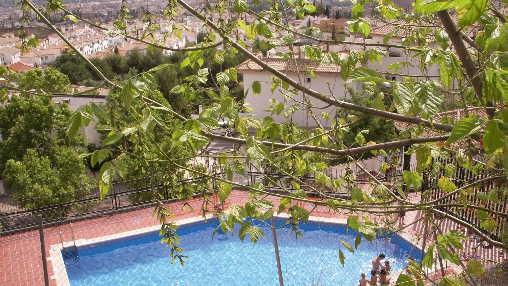 Comfortable Single Bluing Room B&B Γρανάδα