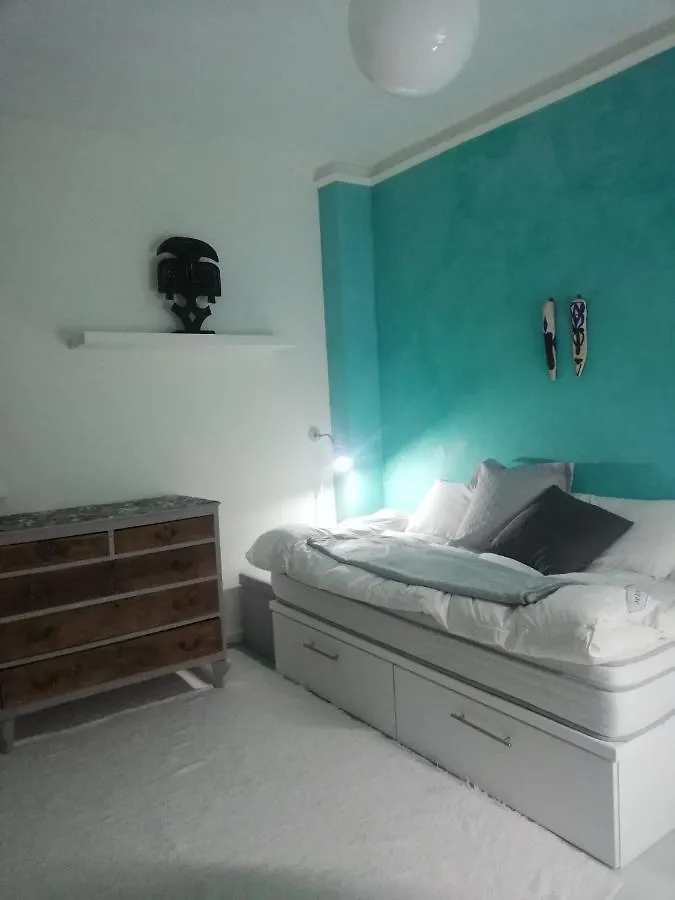 Comfortable Single Bluing Room B&B Granada Bed & Breakfast